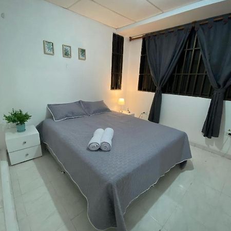 Habitaciones Independientes Cerca Al Aeropuerto 3 Cartagena Ngoại thất bức ảnh